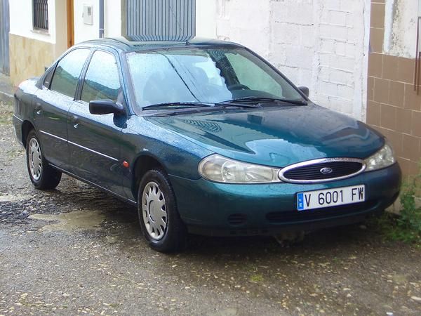 Vendo Ford FORD Mondeo 4 puertas -97