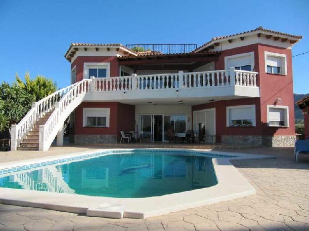 Chalet en venta en Busot, Alicante (Costa Blanca)