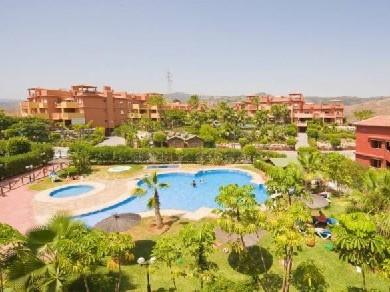 Apartamento con 2 dormitorios se vende en Marbella, Costa del Sol