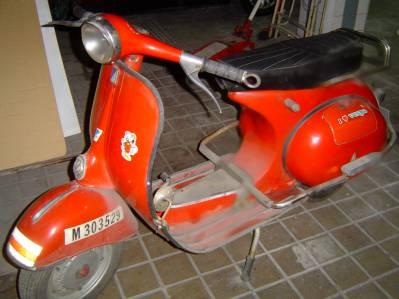 Vespa 150 Sprint Roja 1962