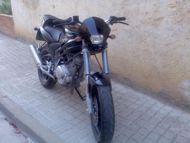 URGE VENDER RIEJU NKD 125 300KM.