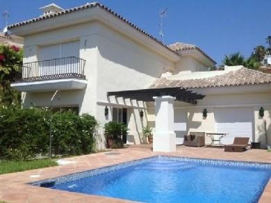 Chalet con 3 dormitorios se vende en Mijas Costa, Costa del Sol