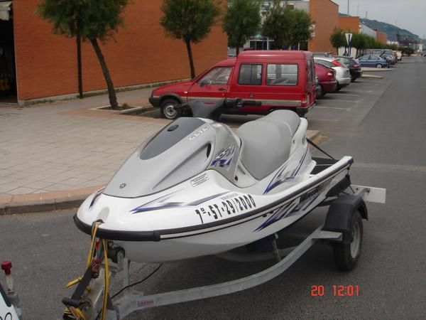 MOTO DE AGUA GP 800