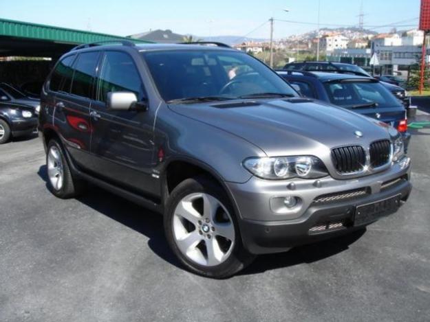 Venta de coche BMW X5 3.0 D 218 C.V. '04 en Pobra Do Caramiñal