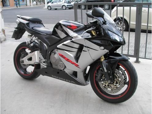 HONDA CBR 600 NEGRA