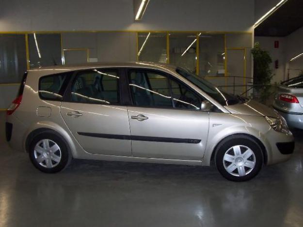 Renault GRAN SCENIC 1.9 DCI 130CV CONFORT EXPRESSION '06 en venta en Huesca