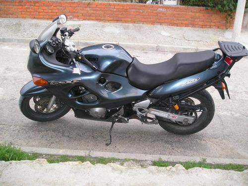 Suzuki GSX 750 F