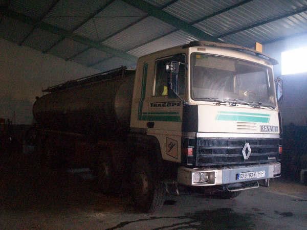 camion cisterna dr 340 con bomda de riego y aspiracion