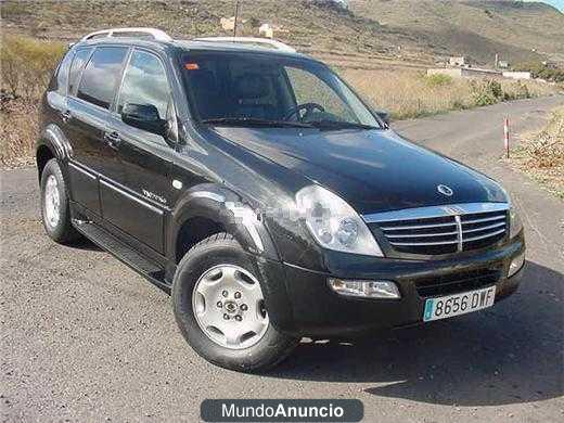 SsangYong Rexton 270 XDI PREMIUM PROFESIONAL