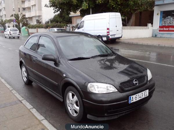 URGE VENTA OPEL ASTRA 1.6 CLUB NEGRO