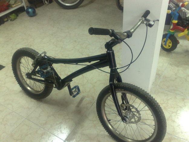 vendo bcicleta trial monty 221 ti