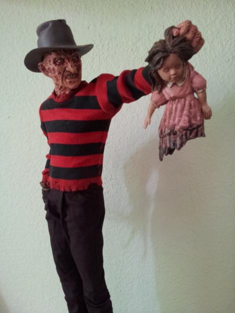 Figura Freddy Krueguer Premium Sideshow