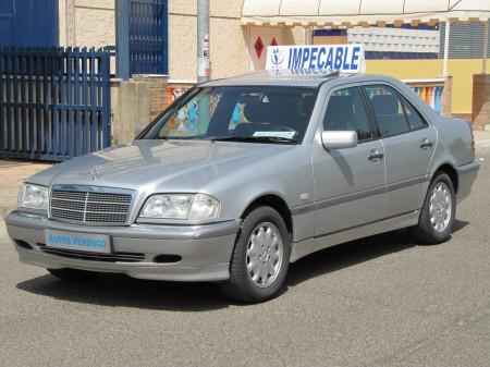 Mercedes Clase C C 180 ELEGANCE en Sevilla