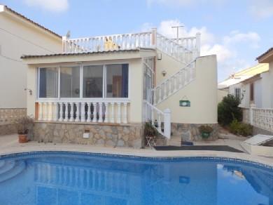 Chalet con 3 dormitorios se vende en Playa Flamenca, Costa Blanca