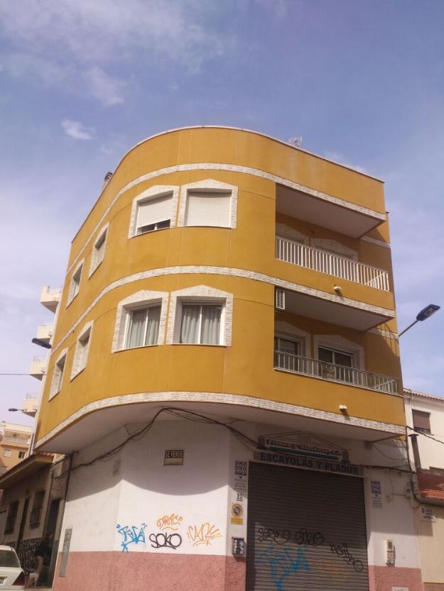 edificio terraza y garaje