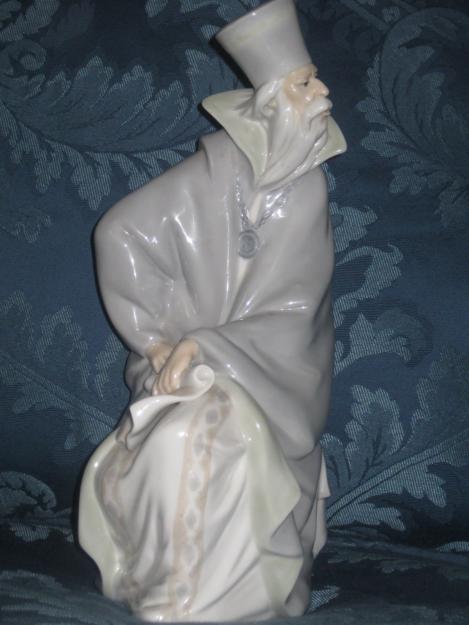 FIGURA DE LLADRÓ