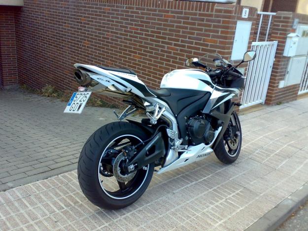 HONDA CBR 600RR