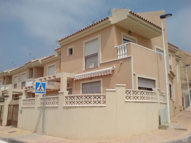 Particular vende duplex en Mazarrón, zona cañadica