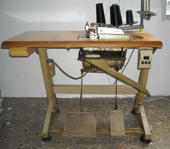 VENDO MAQ OVERLOCK 5 HILOS