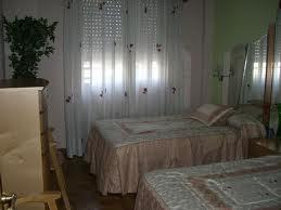 Bonita habitación de dos camas San Jorge