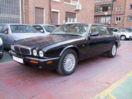 JAGUAR XJ8 3.2 EXECUTIVE - Madrid