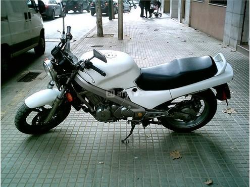 HONDA NTV 650 REVERE