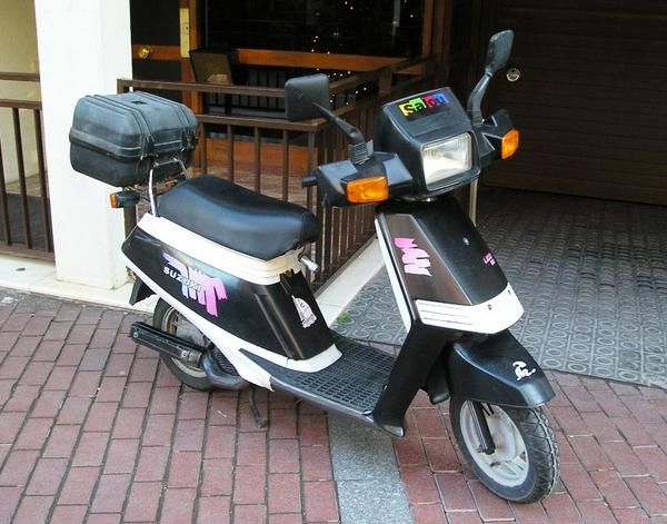 SCOOTER SUZUKI 50