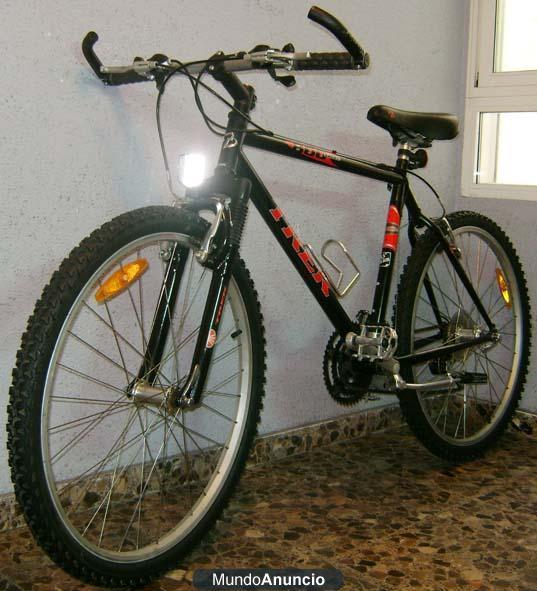 SE VENDE BICI DE MONTAÑA - TREK