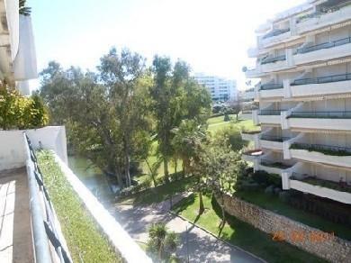 Apartamento con 4 dormitorios se vende en Marbella, Costa del Sol