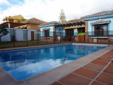 Chalet con 3 dormitorios se vende en Benalmadena Costa, Costa del Sol