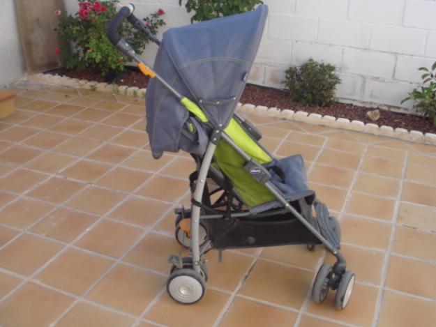 Vendo silla de paseo CHICCO en buen uso