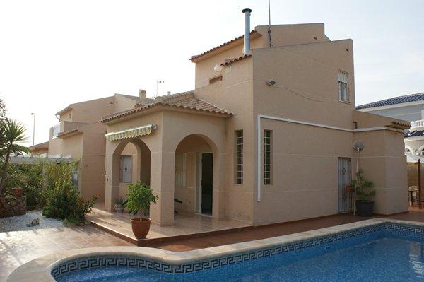 OCASION, Chalet independiente en San Luis, Torrevieja (Alicante)