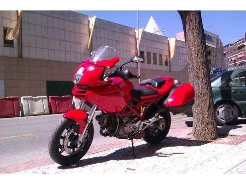 DUCATI MTS 1100 09´