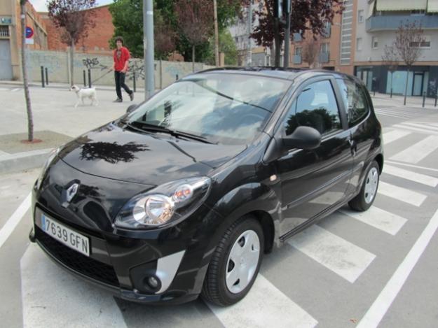 Renault Twingo 1.5 DCI. Perfecto estado. Techo solar, ac y extras.