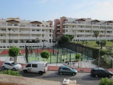 Apartamento con 2 dormitorios se vende en Benalmadena Costa, Costa del Sol