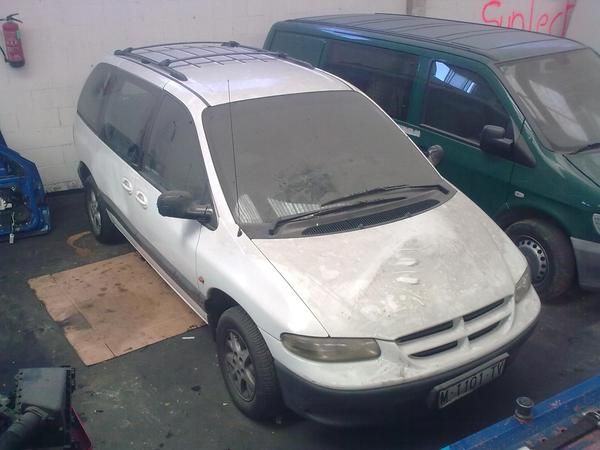 CHRYSLER VOYAGER V6 GASOLINA