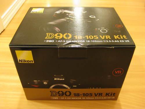 Nikon D90 12.3MP Digital SLR Camera w 18-105 VR