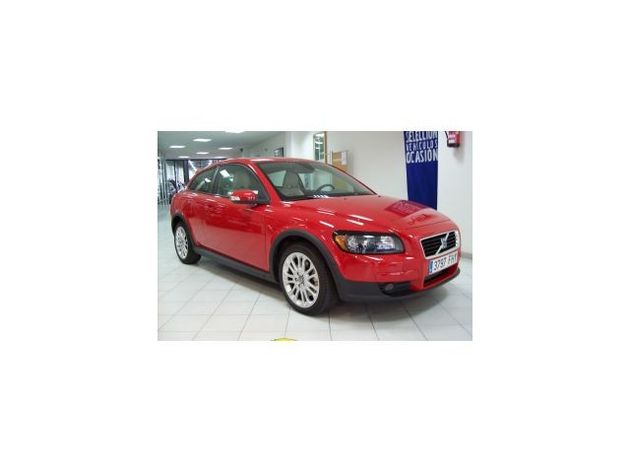 VOLVO C30 T5