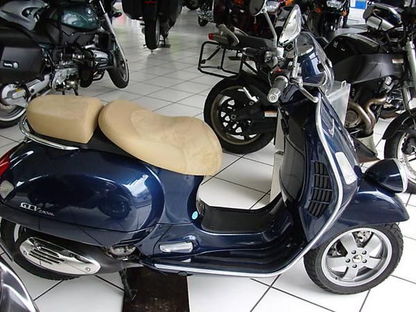 2009 Vespa GTV 250