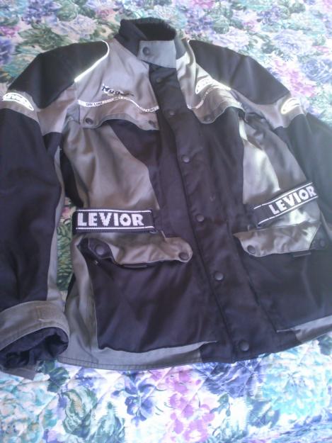 Chaqueta tres cuartos levior