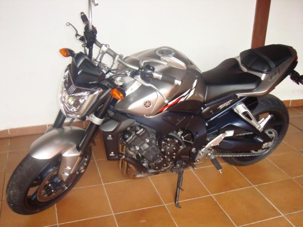 vendo yamaha FZ1