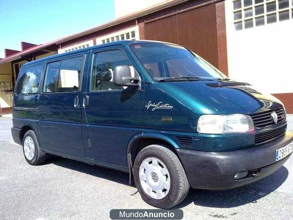 Volkswagen Multivan 2.5TDI 102