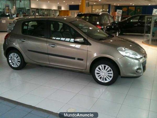 Renault Clio 1,2 Yahoo 16 v 75 CV 5 P \