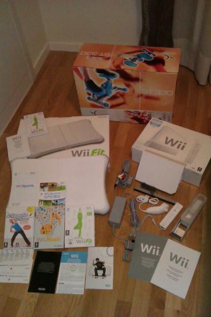 Vendo Consola Wii + Tabla Wii Fit + 4 Juegos Wii + Stepper ST 330 Domyos