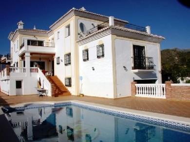 Chalet con 5 dormitorios se vende en Frigiliana, Axarquia