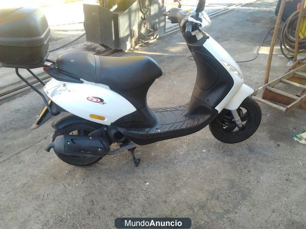 Ciclomotor PIAGGIO -ZIP 2T 49 C.C.