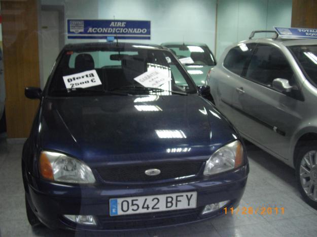 se vende ford fiesta