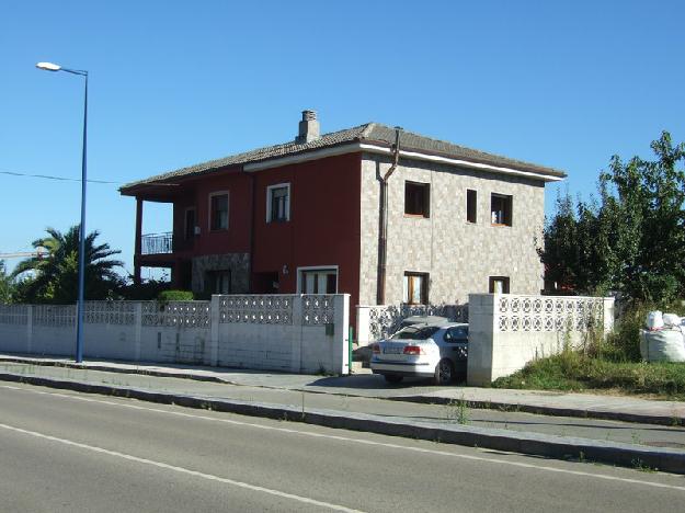 Casa pareada en Argoños