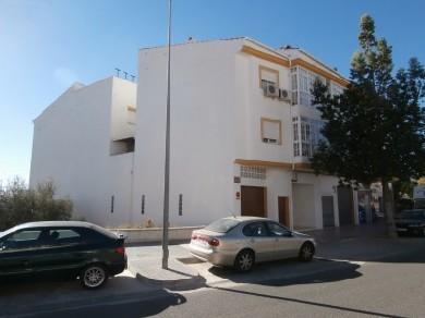 Apartamento con 3 dormitorios se vende en Periana, Axarquia