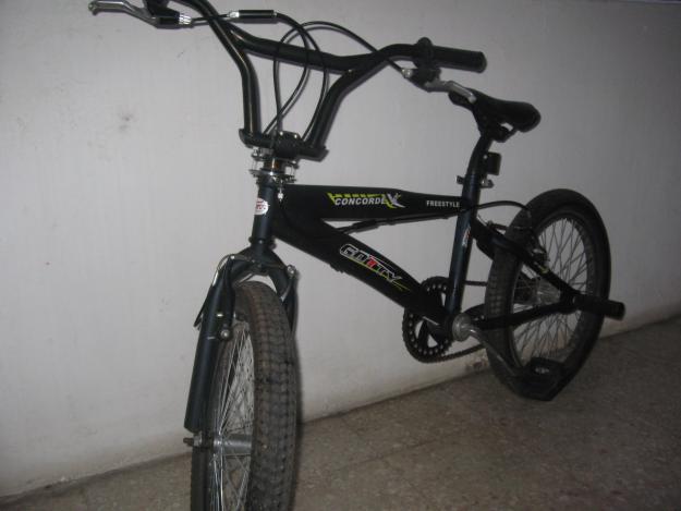 Bicleta Bmx Negra FreeStyle 360º *Goti*